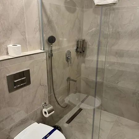 Gnc Airport 4* Arnavutkoy