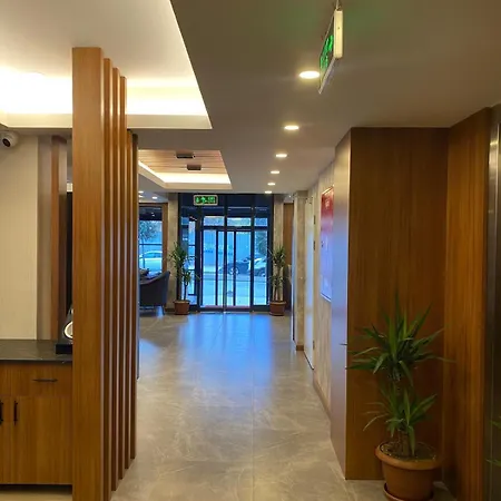 Gnc Airport Hotel 4*