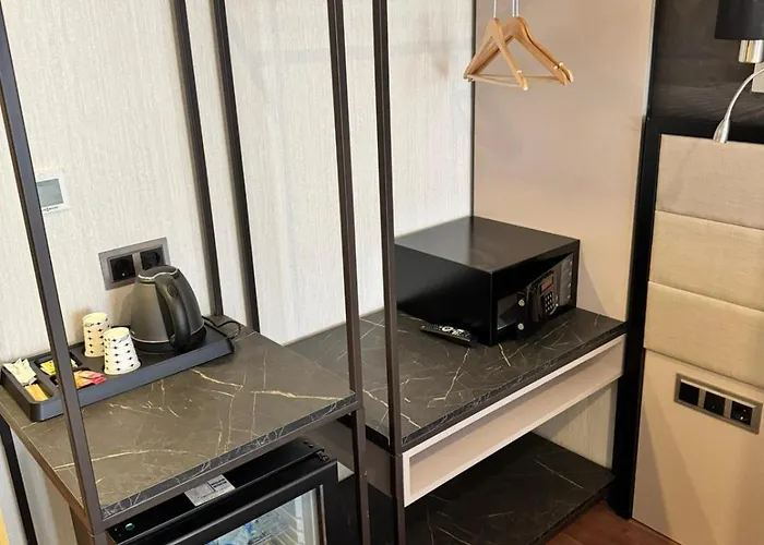 Gnc Airport Hotel Arnavutkoy