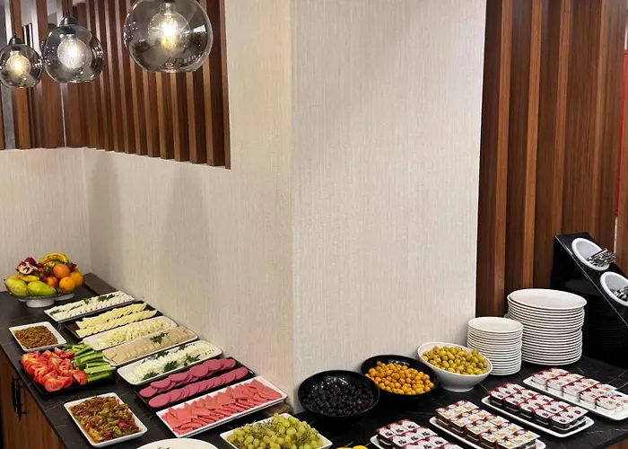 Hotel Gnc Airport 4*